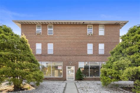 Find hotels in Roselle Park, NJ from CA $119.